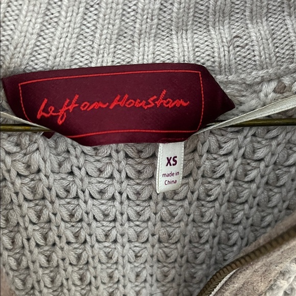 Elegant Beige Knit Cardigan - Picture 2 of 2